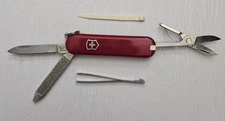 Victorinox Signature Swiss Army Knife Red