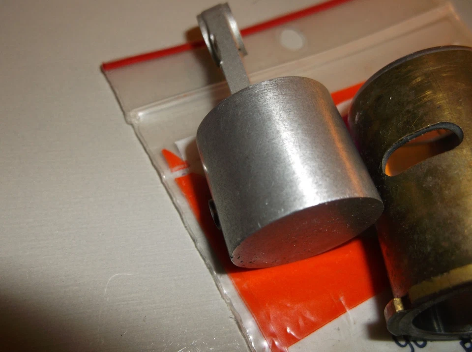 THIS IS A lot of USED & NEW K&B 7.5 engine parts see pics - Image 3 of 4