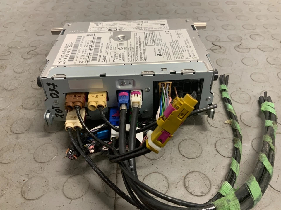 MERCEDES BENZ C-CLASS W205 W213 W238 SAT NAV MMI HEAD UNIT A2139003026 - Image 4 of 4