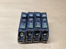 LOT OF 4  Square D QOB120 1 Pole 20A 120/240VAC Circuit Breaker #111H120*CO