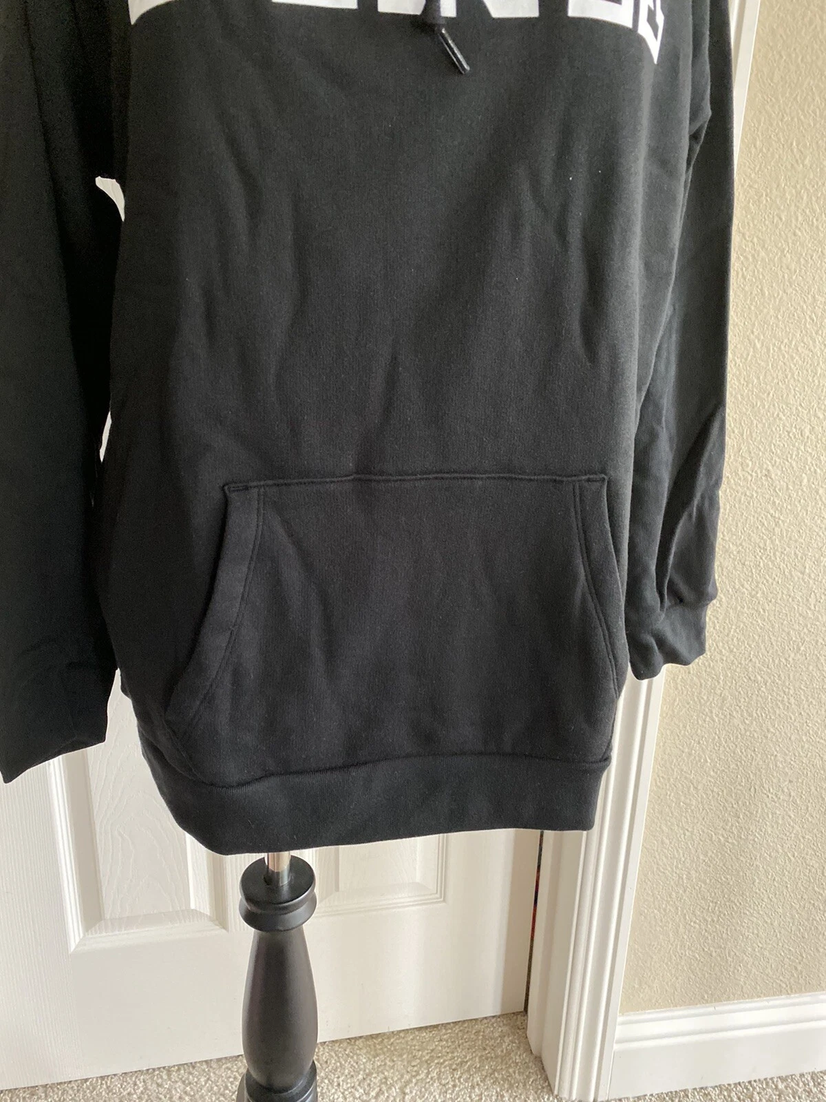 UNDERCOVER MAGLIONE Victoria’s Secret ROSA CAMPUS con cappuccio maglione logo nero oversize piccolo