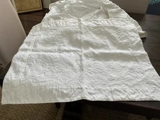 Frontgate 100% Egyptian Cotton Queen Matelasse Spread,skirt,shams White