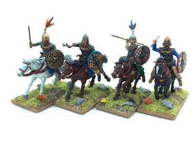 28mm antike keltische/gallische Kavallerie #1 - Einheit mit 4 Figuren - bemalt & auf Basis
