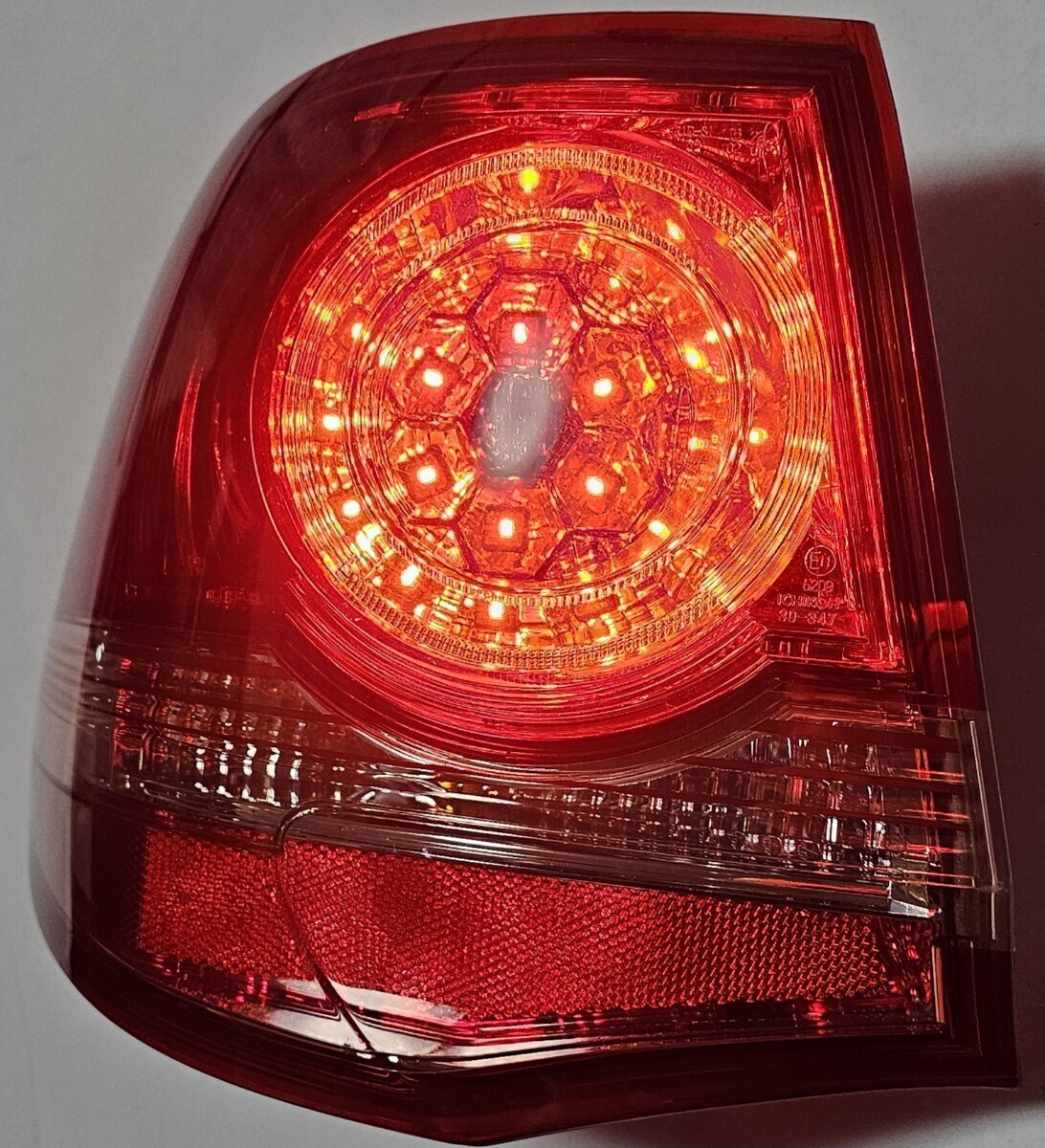 Toyota Genuine Crown Athlete GRS200 GRS201 GRS204 Taillights