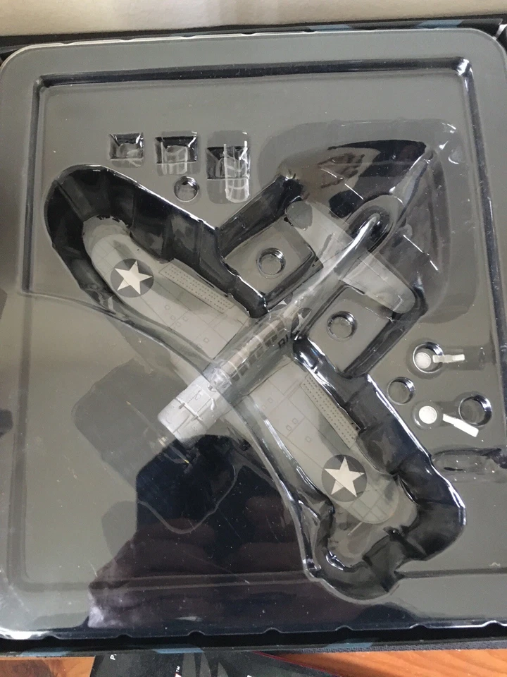 Rare MINT 1:72 Corgi PR99405 Douglas SBD-3 Dauntless USN VB-6 Black B1 June 1945 - Image 3 of 4