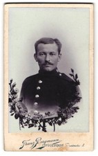 Fotografie Franz Bergmann, Ingolstadt, Soldat in Uniform Rgt. 3, Passepartout m 