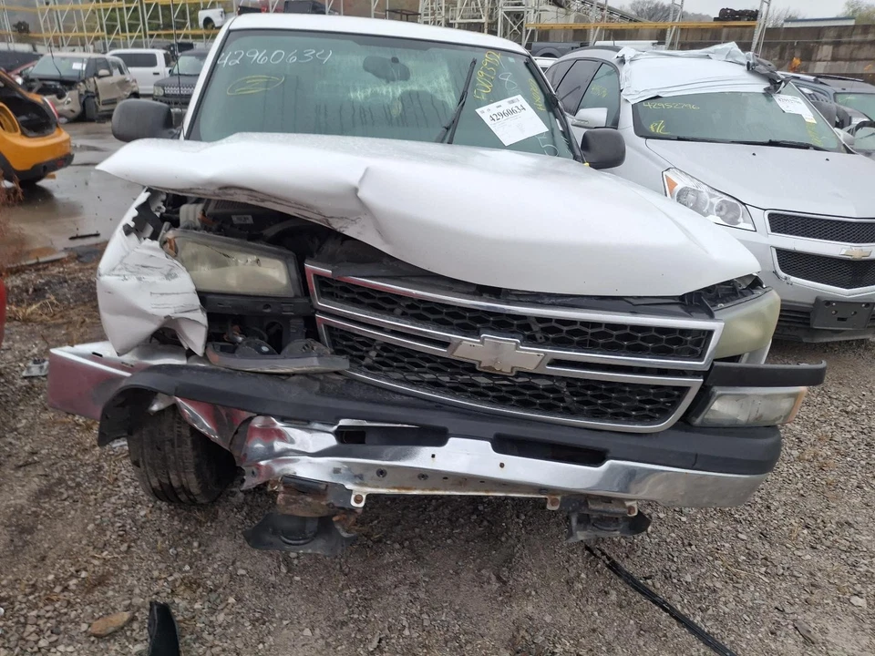 二手发动机 完整总成 适合:2006 雪佛兰索罗德 1500 皮卡 4.3L VI — 第 3/4 张图片