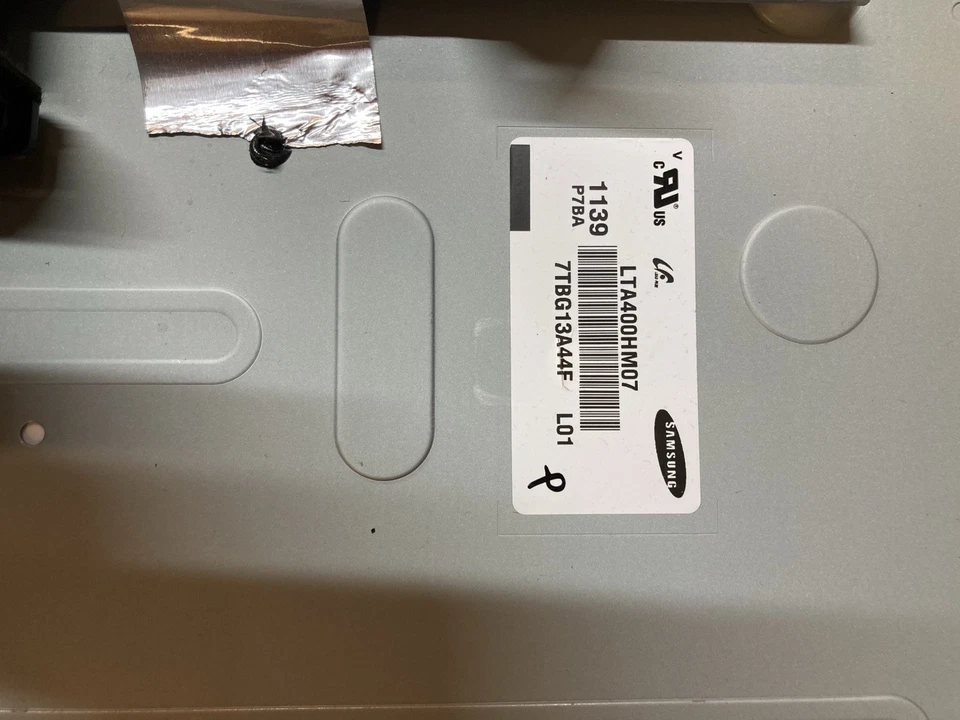 Toshiba 40BV801B Main Board . 20590588. 17Mb-38-1 - Image 2 of 2