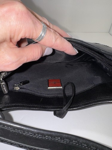 Vtg Cole Haan Black Patent Leather Purse With Brown Lucite Hardware Toggle Close - Picture 14 of 16