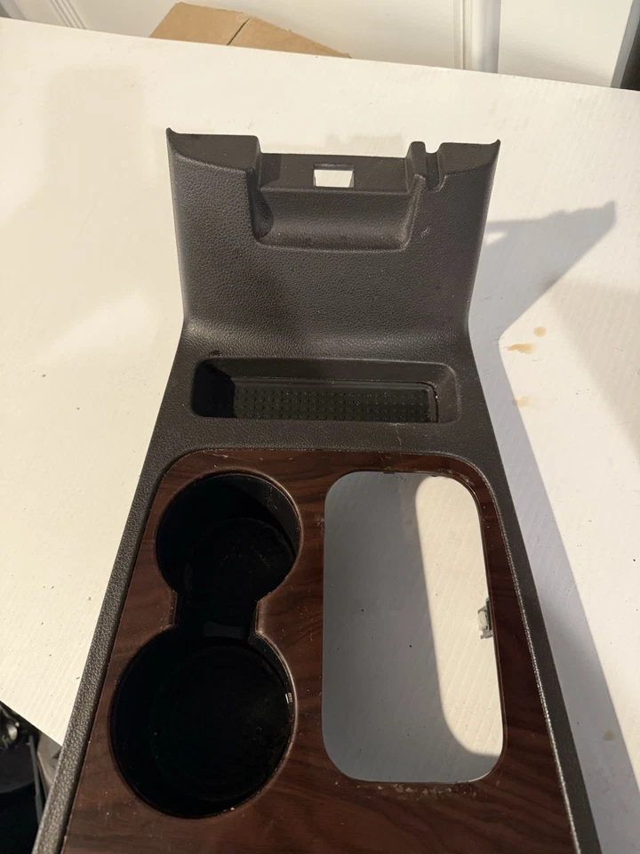 2008 - 2009 年福特金牛座木纹地板变速杯架托盘装饰边框原始设备制造商 — 第 3/4 张图片