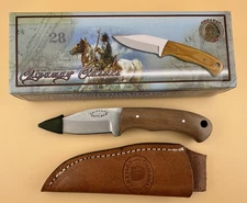 Chipaway Classics 6" Skinner Olive Wood Handle with Leather Sheath CW-0180W