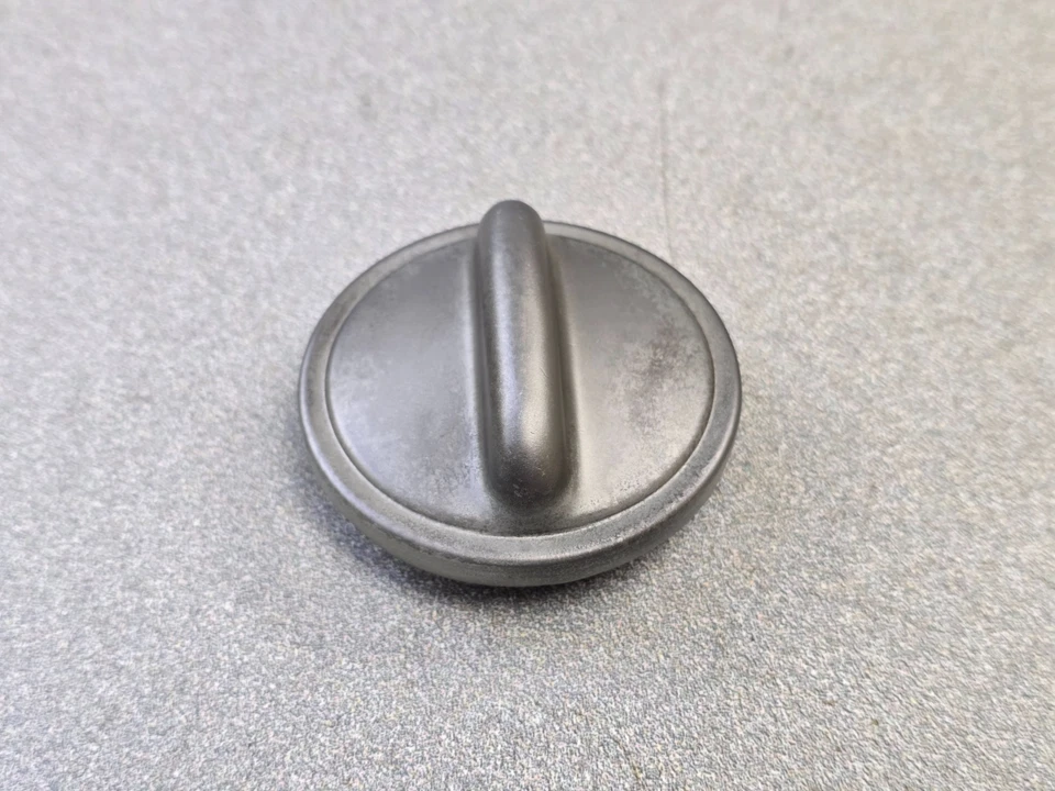 BONITA TAPA ACEITE ORIGINAL PORSCHE CARRERA 356B T6 356C 356SC 912 911 CON JUNTA #8 Foto 2 de 4