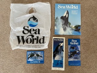 Sea World San Diego 1989 Brochure and visitor information. VGC RARE
