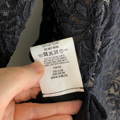 Cue sheer stretch lace top size 10 black long sleeve ruffle collar NO SLIP - Picture 8 of 9
