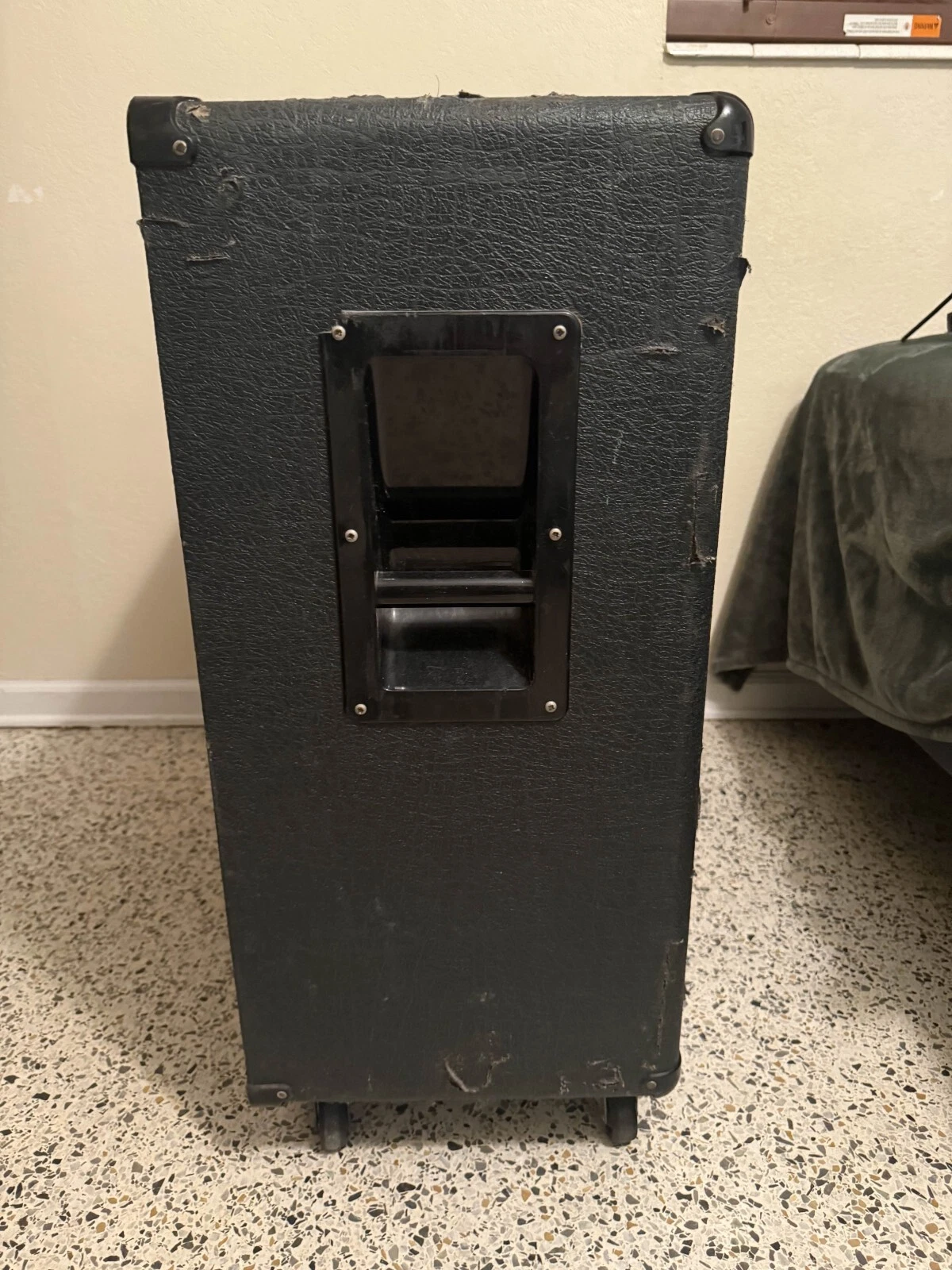 Picture 4 of 5