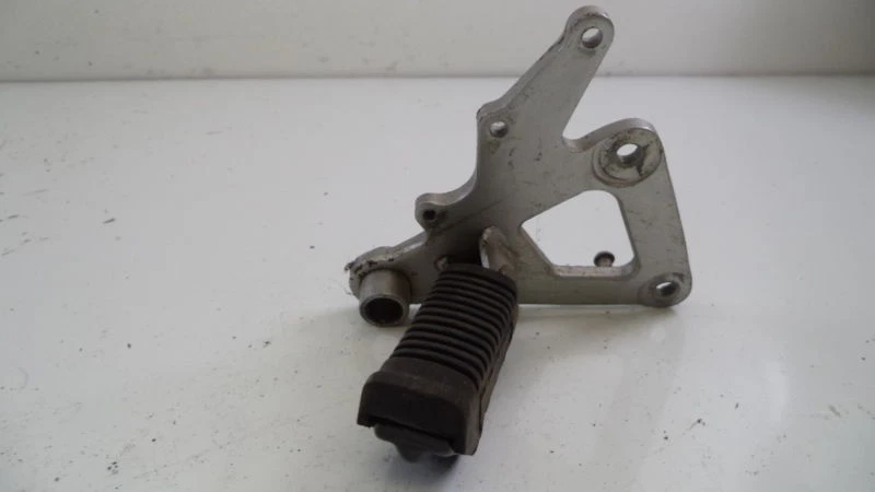 1991 Suzuki GS500E GS 500/91 Foot Peg front right Foto 2 de 4