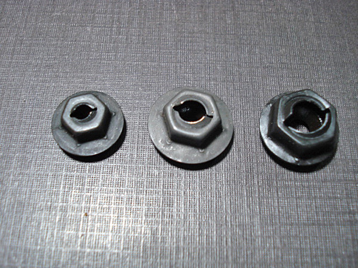 Auveco Sealer Nuts For Emblem & Nameplate Mounting – 30-Pack (1/8, 3/16, 1/4 Sizes)