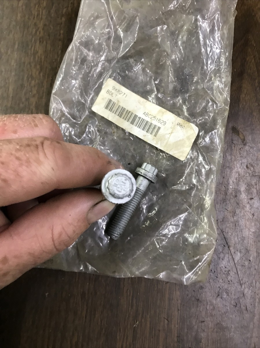 Catページ Amazon.com: FridayParts Leak Of Line 131606900 U31607080