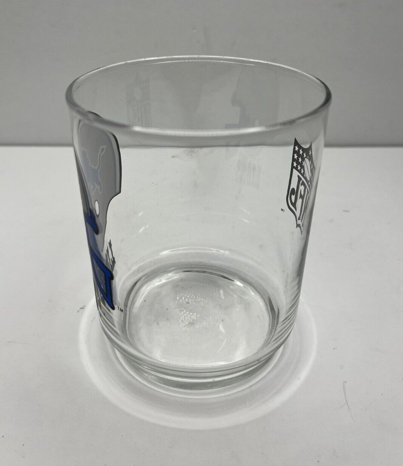 Vintage NFL Detroit Lions Football Logo Grey Helmet Drinking Glass