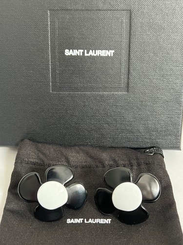 NIB Saint Laurent YSL Black White Retro Abstract Flower Enamel Cufflinks $695 - Picture 5 of 21