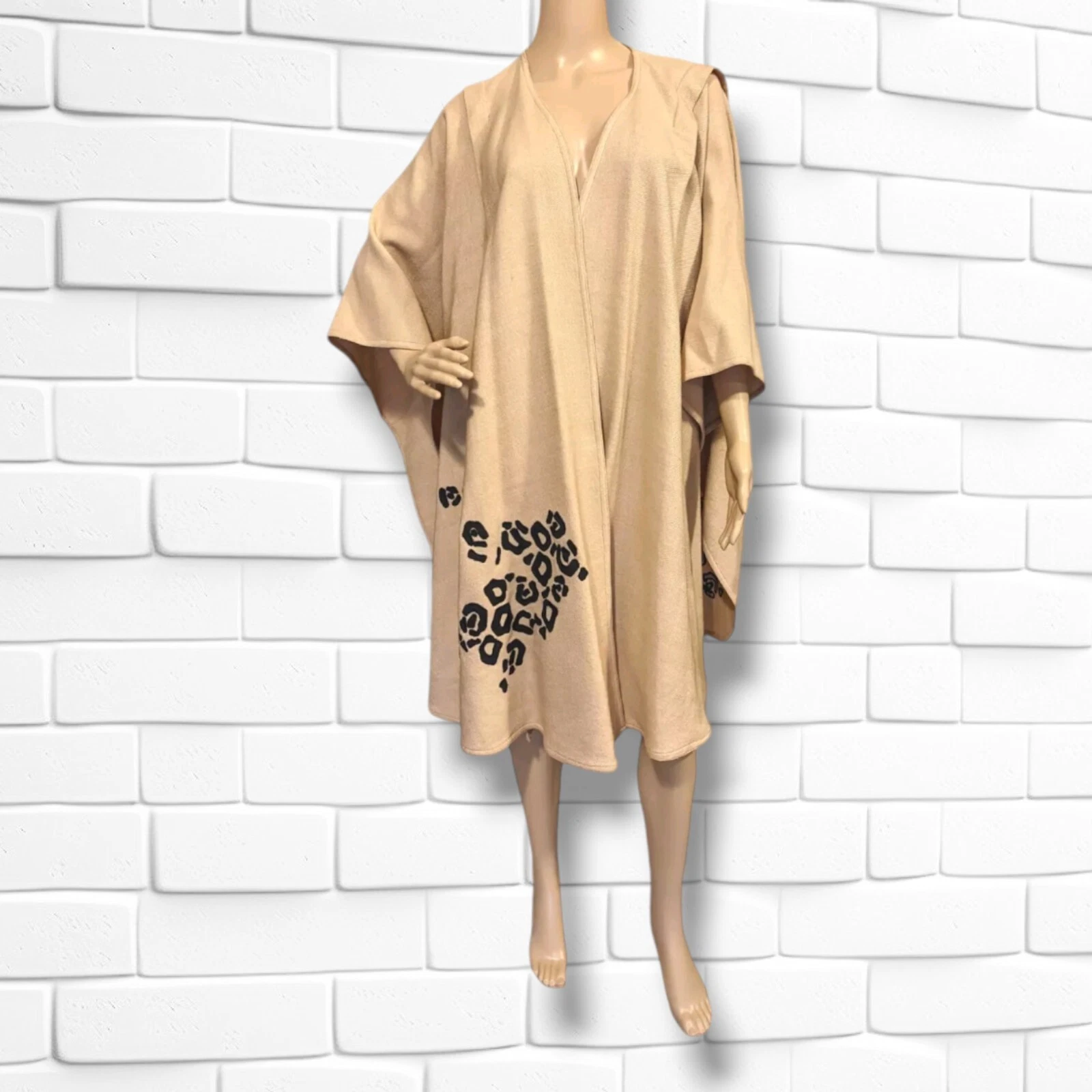 Vintage Wool Poncho Cape Cloak Poncho Kenya Weaver Bird Cheetah Animal Print