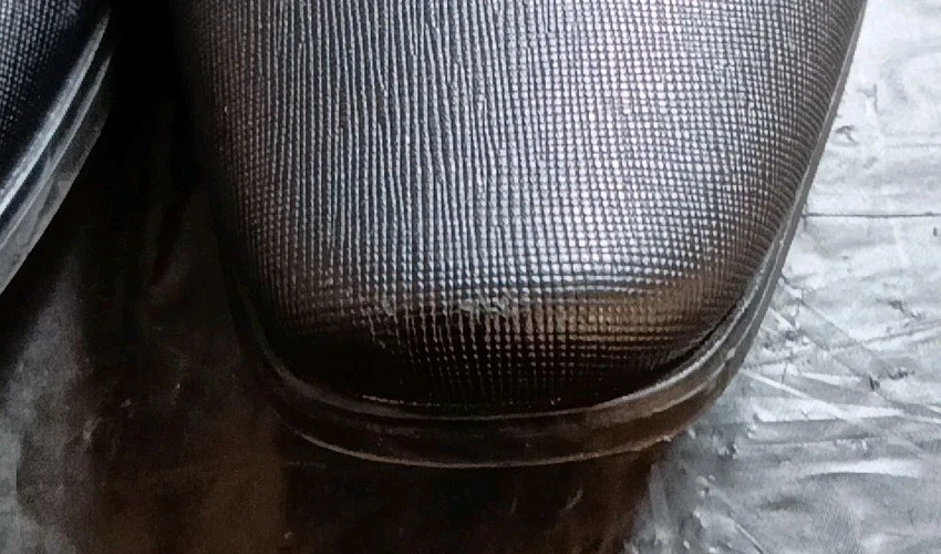 Calvin Klein 男式 Benton 黑色皮革方头牛津正装鞋 10.5 码 — 第 2/4 张图片