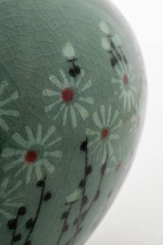 Korean Celadon Crackle Glaze Ceramic Vase, 20th Century Floral Jade Color - Picture 3 of 6