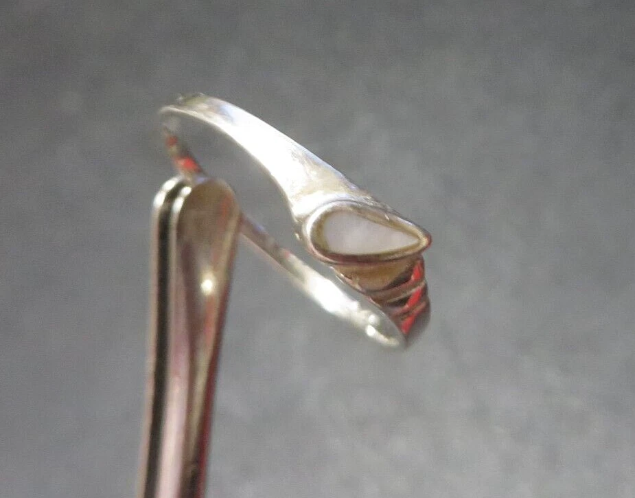 ANELLO IN ARGENTO 925 - CON GOCCIA DI CONCHIGLIA - - Immagine 3 di 4