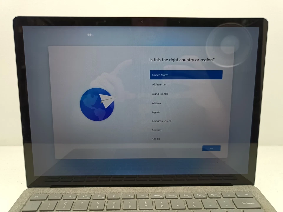 Microsoft Surface Laptop i5 7th Gen 128GB SSD 4GB RAM Win11P #91 - Image 4 of 4