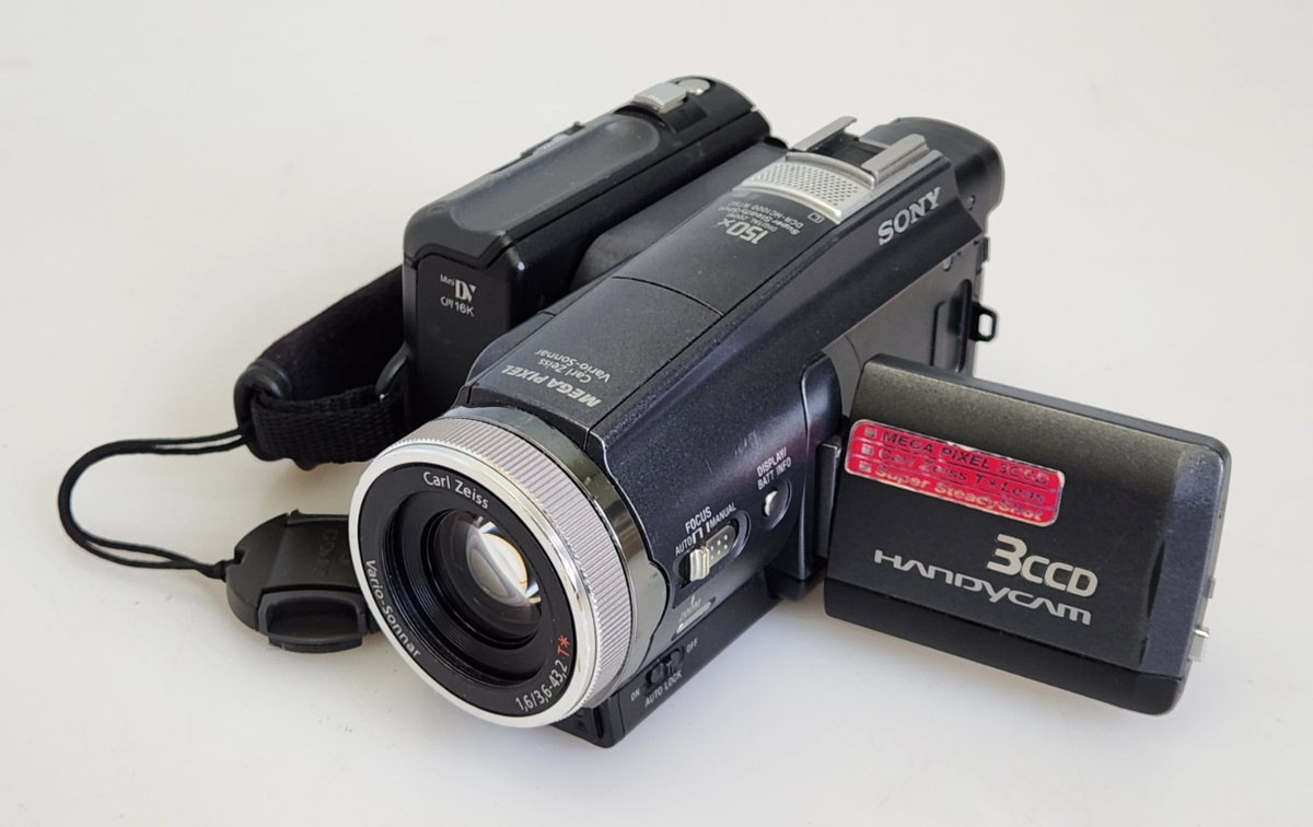 Sony Digital Handycam DCR-HC1000 MiniDV NTSC Video Camcorder