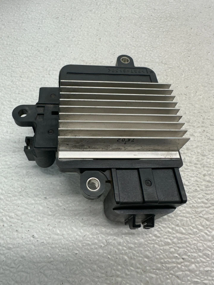 Toyota Sienna 2007 2010 módulo de control del ventilador de refrigeración del radiador 89257-30080 OEM Foto 3 de 4