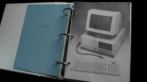 OLIVETTI M28 Personal Computer Installations and Operations guide code 4024950 J