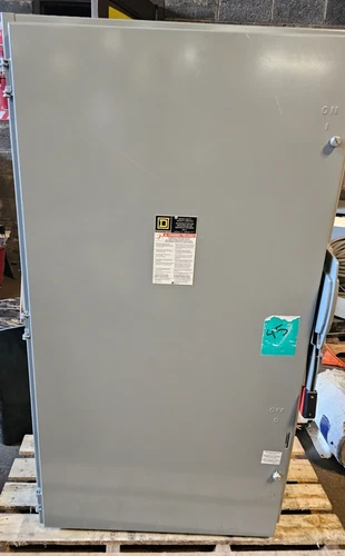 SQUARE D H365 HEAVY DUTY FUSIBLE SAFETY SWITCH 400AMP