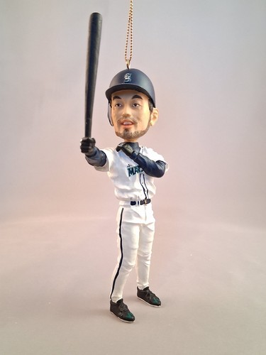 Seattle mariners Ichiro Suzuki Xmas ornament memory company new in box - Picture 3 of 12