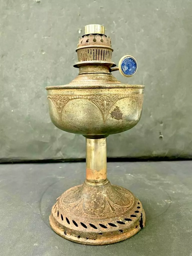 OLD VINTAGE DITMAR NO. 275 RUSTIC IRON / BRASS OIL / CHIMNEY LAMP, AUSTRIAN MAKE