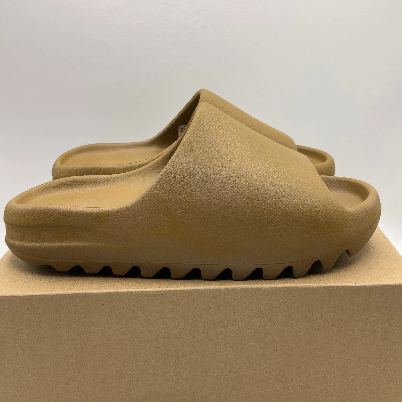 Adidas Yeezy Slide Ocra Uomo Taglia 6 NUOVE