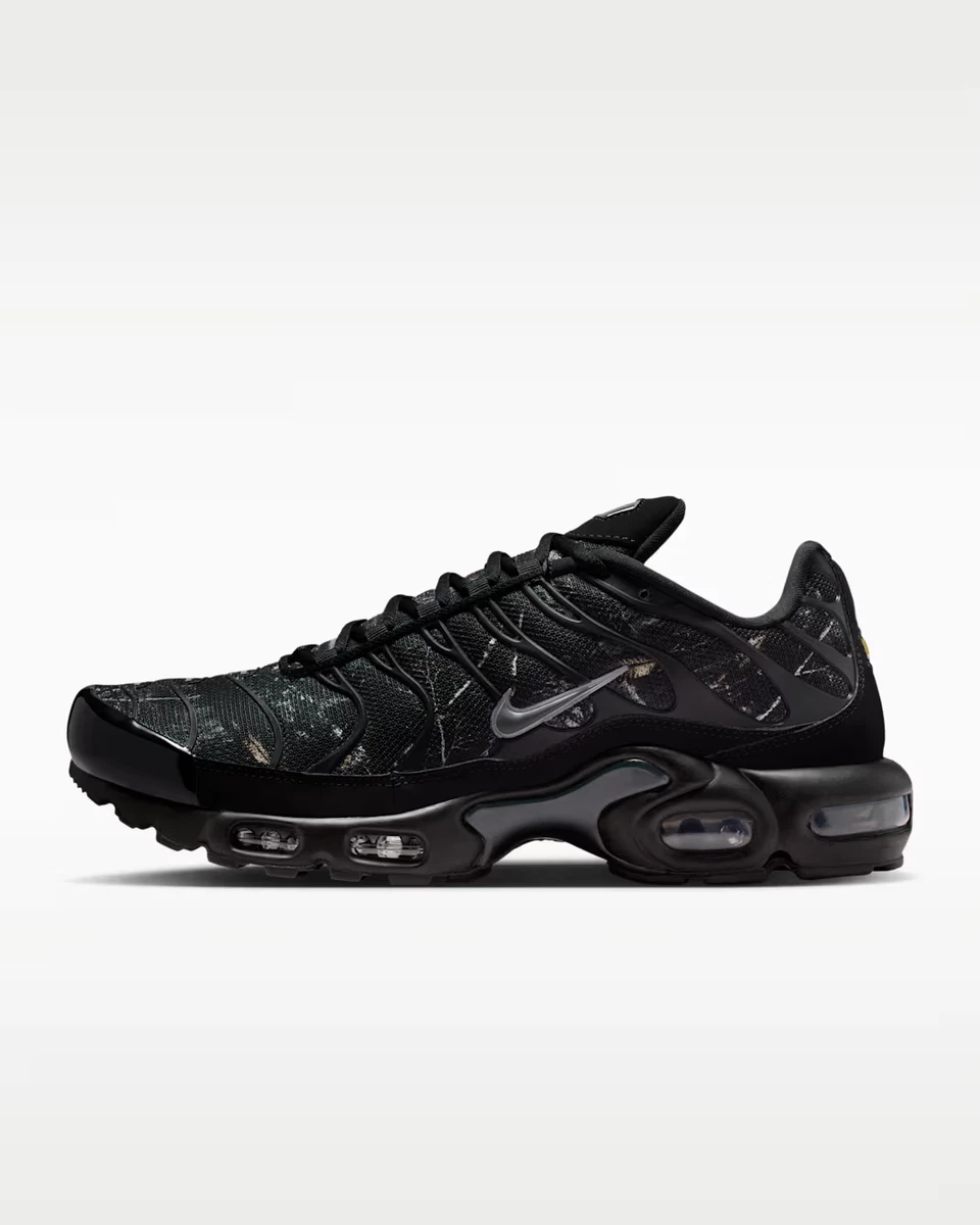 Nike Air Max Plus Black Dark Smoke Grey for sale | eBay