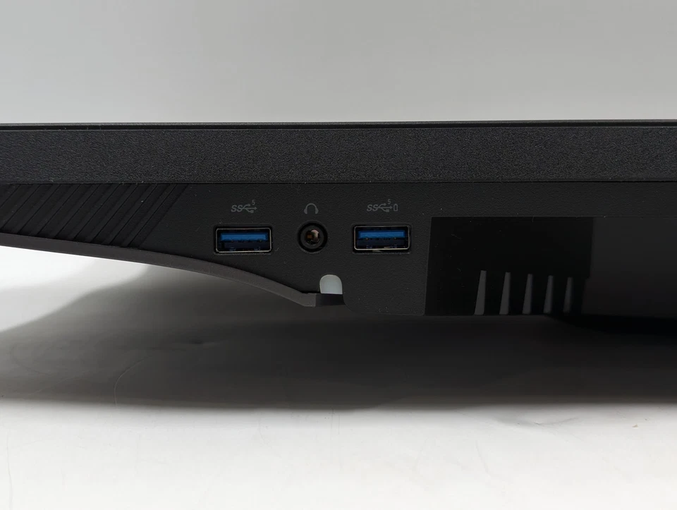 Dell 32" 4K UHD Gaming Monitor 3840 x 2160 144Hz 1ms IPS LED (G3223Q) Black - Image 3 of 4