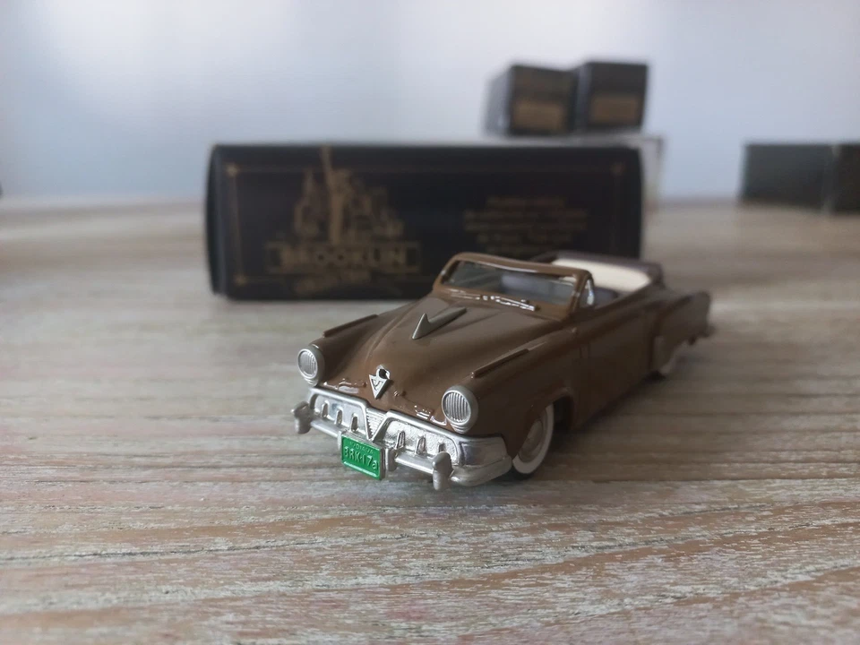 Brooklin Models BRK 17a Studebaker Commander Convertible 1952 1:43 - Immagine 3 di 4