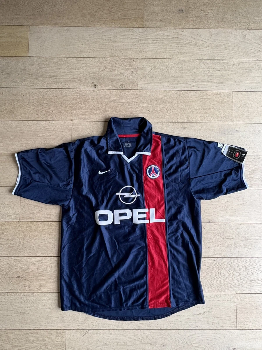 Maillot rétro à domicile du @psg saison 2001-2002