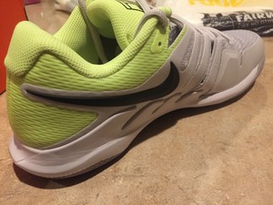 nike outlet hyde park