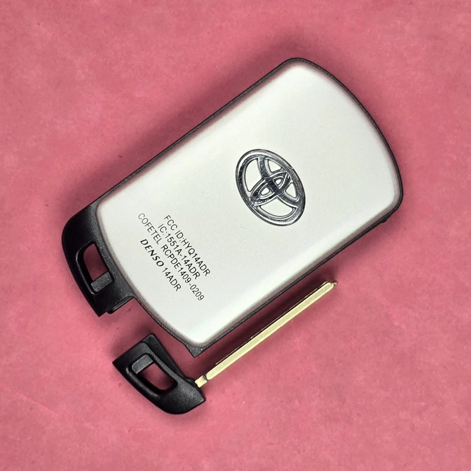 New OEM 2011 - 2020 Toyota Sienna Keyless Remote Smart Key Fob 6B - HYQ14ADR - Image 3 of 3
