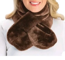 Plush Faux Fur Pull-through Women's Scarf Chocolate Brown Warm New In Package