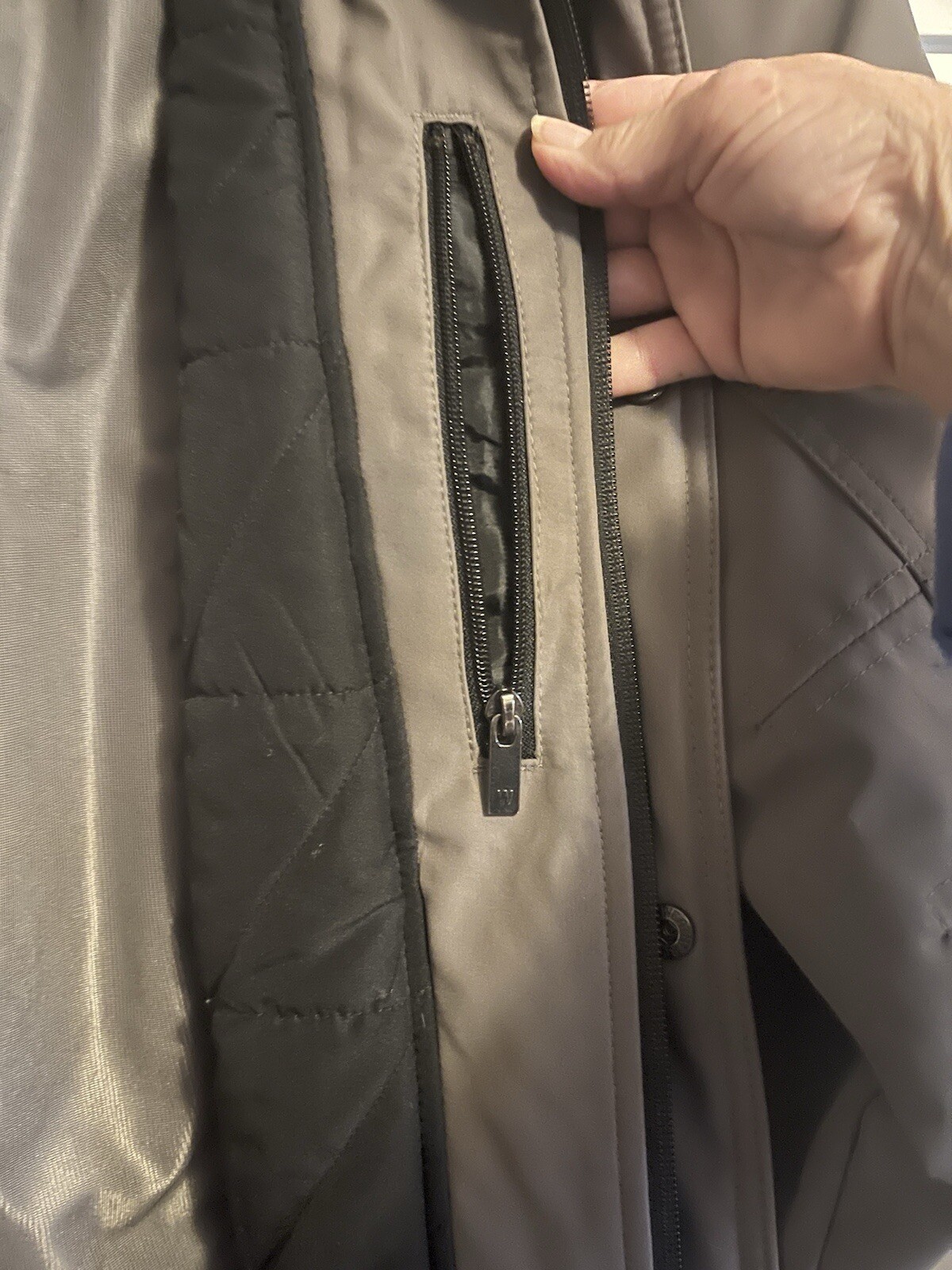 Weatherproof Soft shell 100% Polyester Full Zip J… - image 2