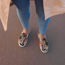 Women  s slip-on canvas shoes