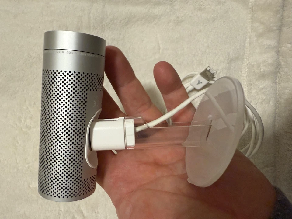 OG Apple iSight Video Camera / Web Camera with Mounts Mac Firewire - Image 4 of 4