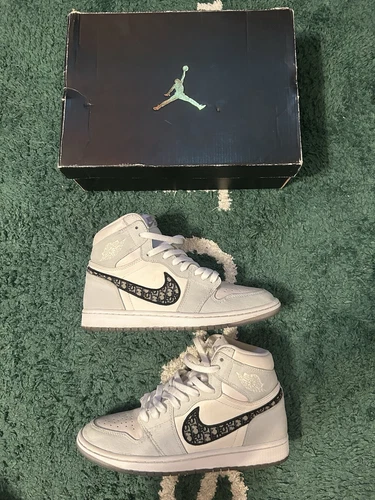 CUSTOM DIOR JORDAN 1 TAILLE 8