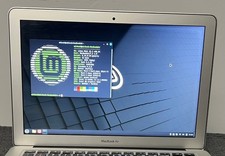 2017 Apple MacBook Air 13"  8GB RAM  256GB SSD  NEW Battery  Linux Mint