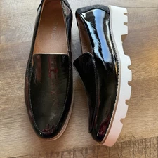 New NWOB Vionic Patent Leather Black Loafers Kensley Black Size 7.5 Shoes Flats