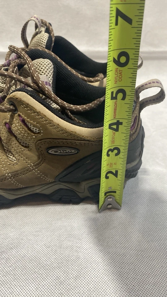 Botas de caminhada femininas impermeáveis Oboz, tamanho 9.5, marrom e roxo - Imagem 2 de 4